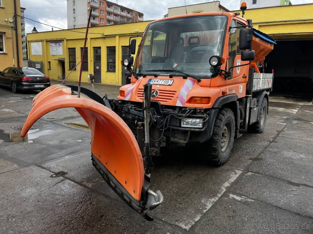 MB UNIMOG U 300 4X4