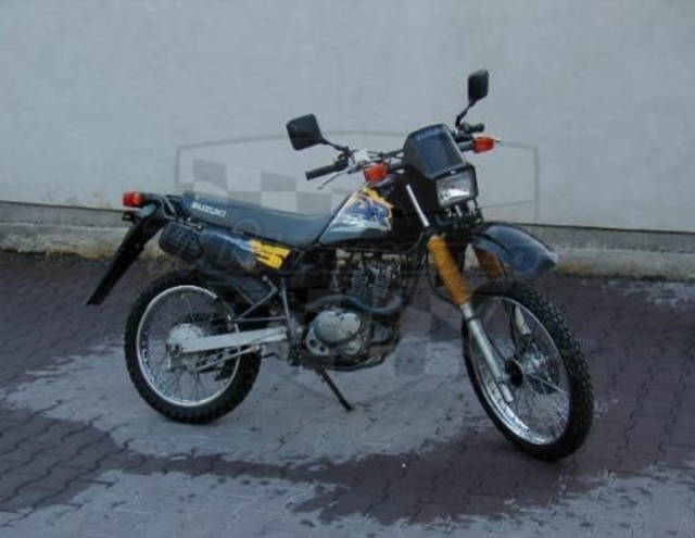 Sháním Suzuki dr125