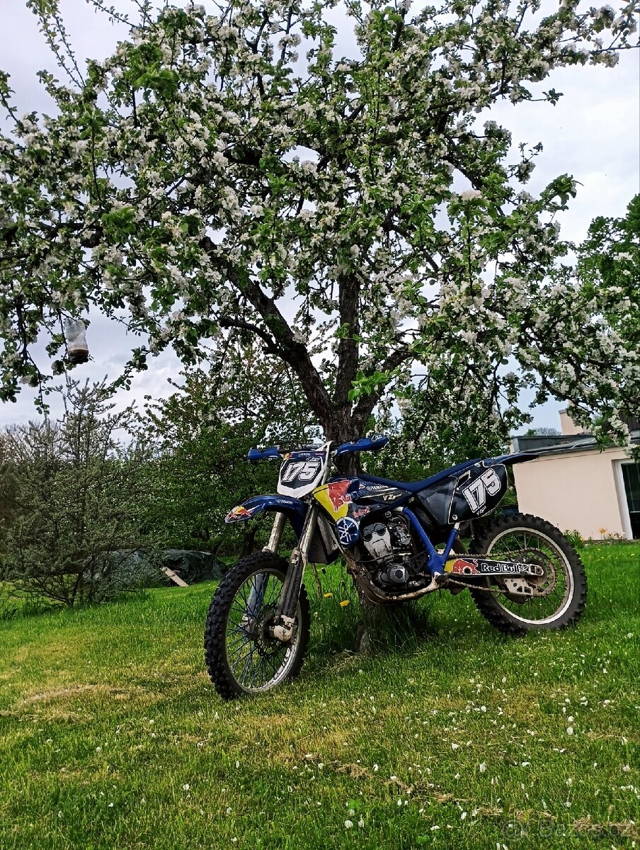 Yamaha yz250f