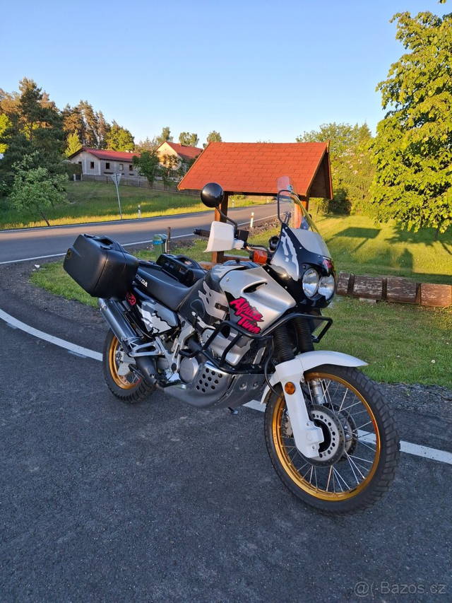 HONDA XRV 750, AFRICA TWIN,RD 07, r.v.1995, jen 51tis.km TOP