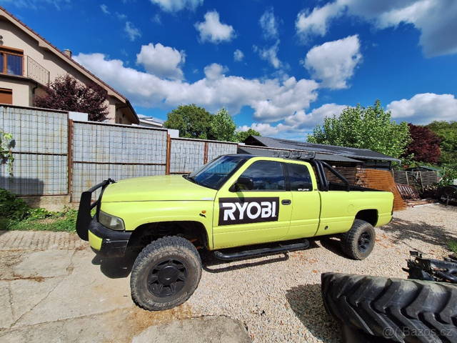 Dodge RAM 8.0 V10