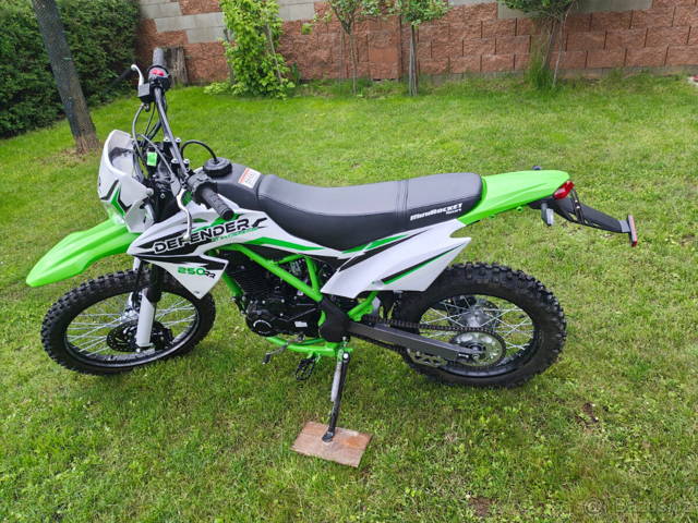 MiniRocket Mikilon Defender 250RR 19/16 zelená