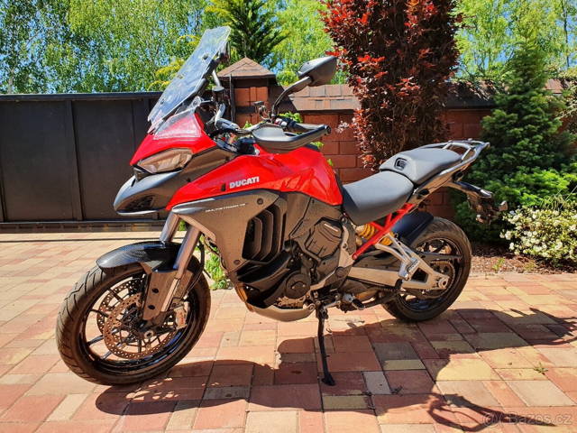 Pronájem Ducati Multistrada V4S Full Travel & Radar