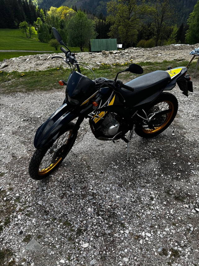 125 ccm Yamaha XT – Skvělý poměr výkon/cena