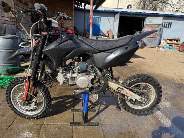 Závodní pitbike Pitsterpro LXR 160 ccm