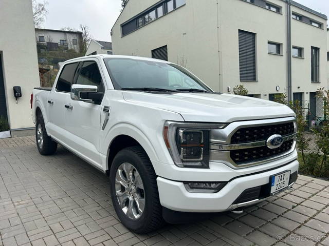 Ford F150 Platinum 3.5 V6 2021, plna vybava