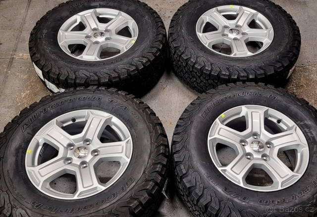 Jeep Gladiator, Wrangler, 17' alu disky,pneu, nové