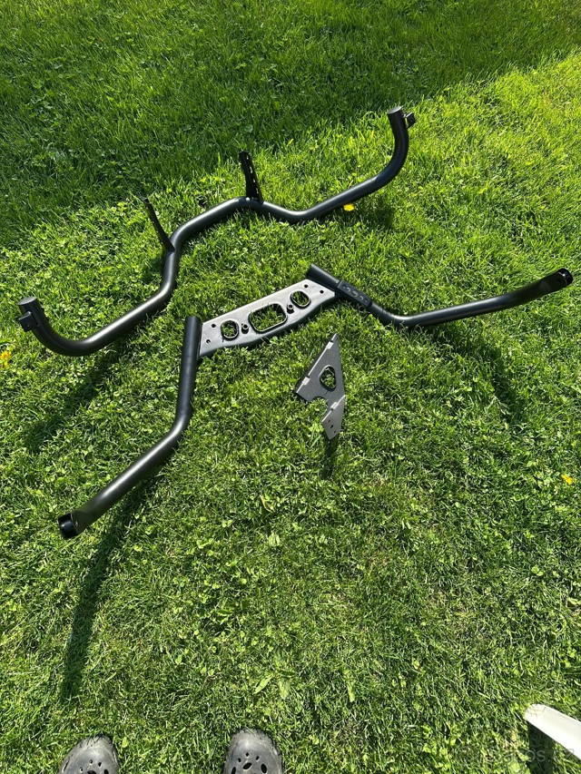 rámy CF moto 625 Gladiátor