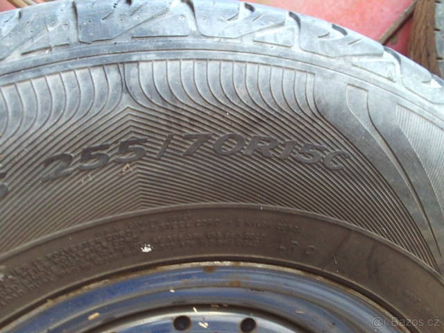4x kola 225/70R15