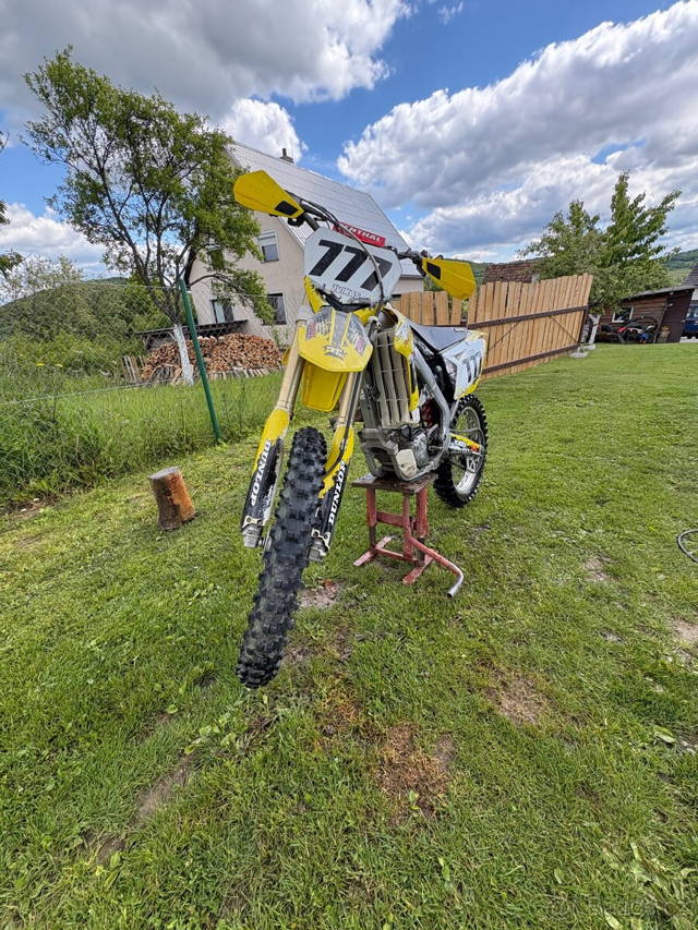 Suzuki RMZ 450 2012