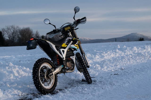 Elektrická enduro motorka Surron Storm Bee - stačí řp. B