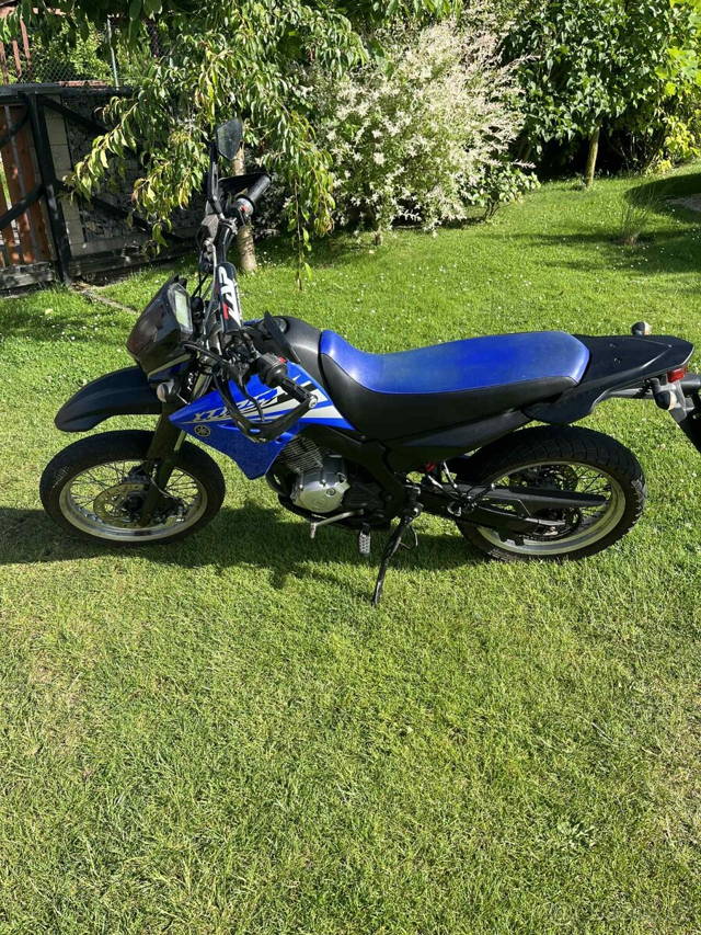 YAMAHA XT 125