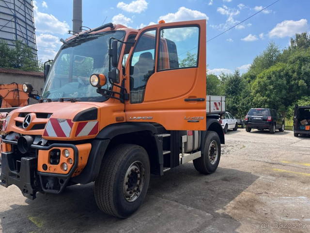 Mercedes Unimog U423