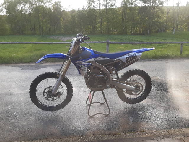 Yamaha YZF450