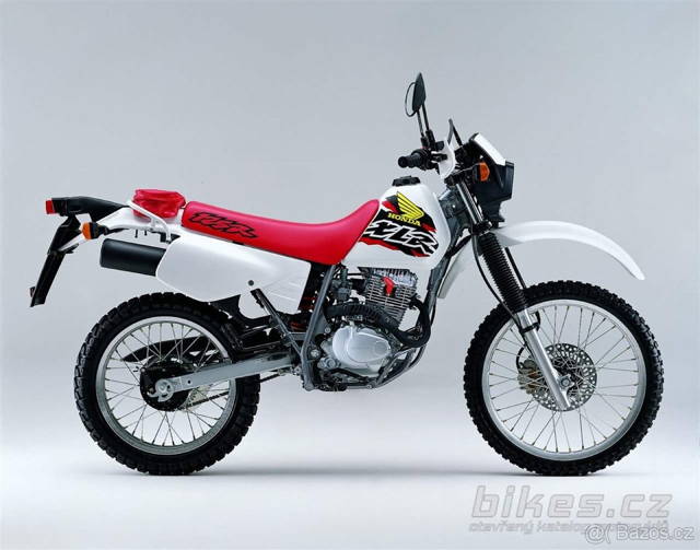 Koupím nahradni díly na motorku Honda xlr 125