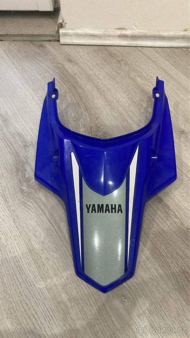 Zadní blatník yamaha xt