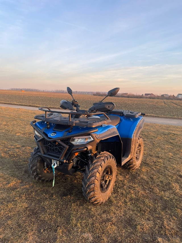 Čtyřkolka cfmoto 520 g2