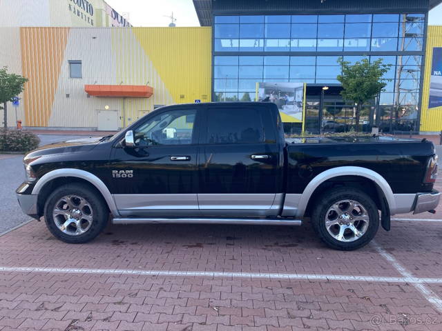 Dodge RAM 1500 Laramie 5,7 V8
