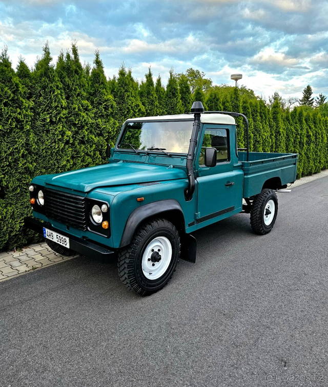 LAND ROVER DEFENDER 110 2.5D - SKVĚLÝ STAV PO REVITALIZACI