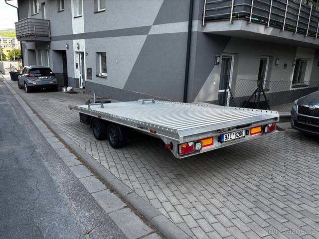 Gromex L4.6m 2700kg alu kola top stav
