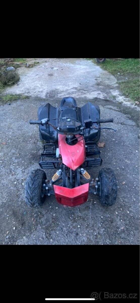 Dětská čtyřkolka Honda