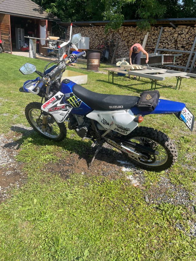 Suzuki dr 400 z