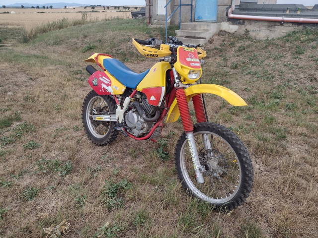 Suzuki Dr 350s s TP + nová STK
