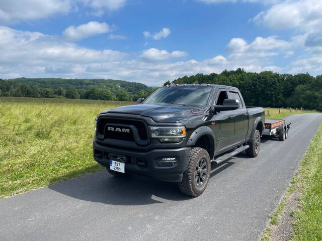 Dodge Ram 2500 power Wagon