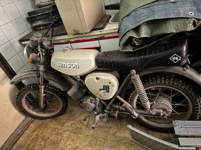 Simson s51 enduro + další kus na díly