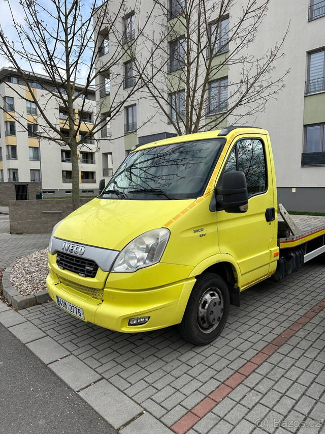 Odtahovka - Iveco Daily 3.5t automat