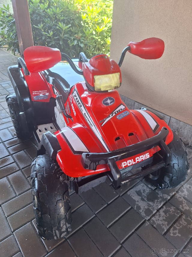 Dětská elektrická čtyřkolka Peg Perego 12V