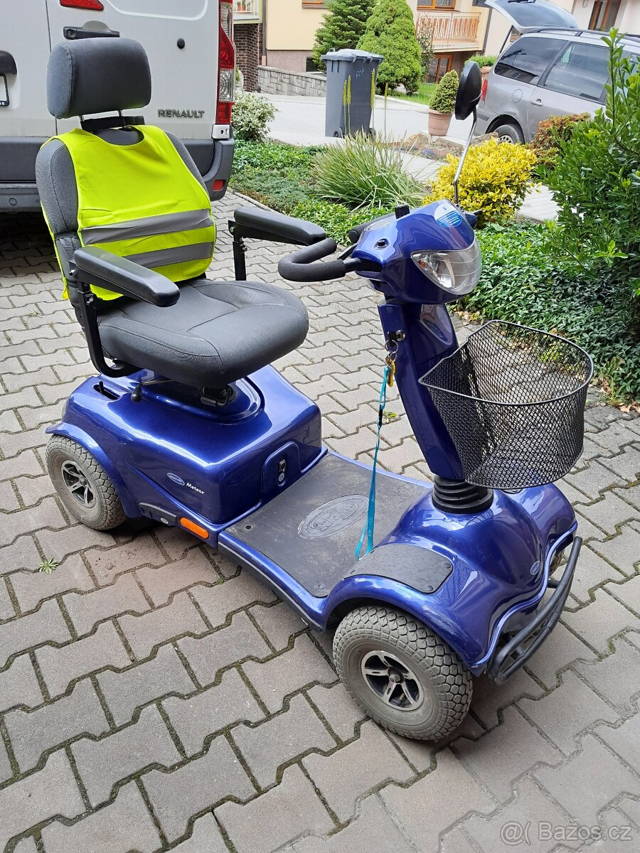 Elektrický čtyřkolový skútr