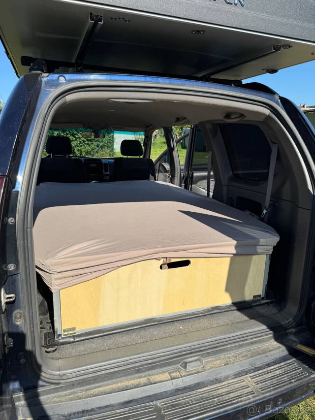 spací vestavba - Toyota Land Cruiser 120