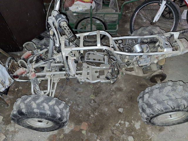 Rám ze čtyřkolky 200ccm