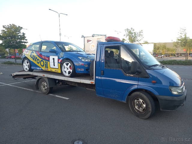 Ford Transit odtahovka 2004 2.4tddi