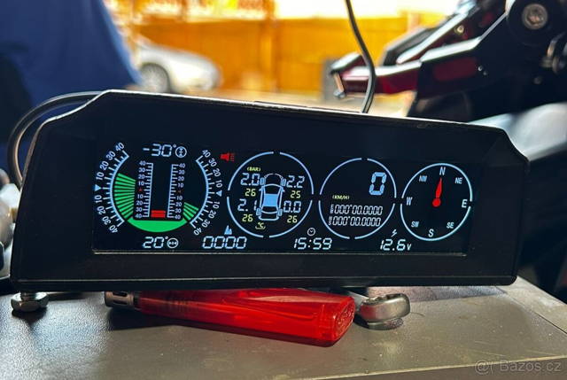 Palubní počítač offroad LCD