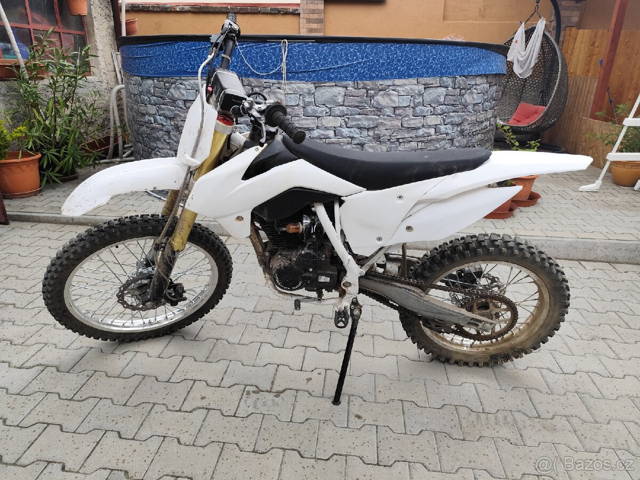 Dirtbike / pitbike Tornado 250cc