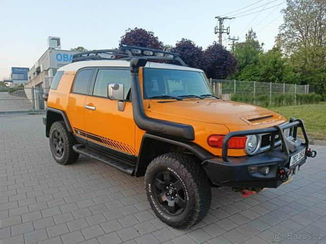 TOYOTA FJ LAND CRUISER 4,0 V6 4x4 LPG 110 000 KM 1 Majitel