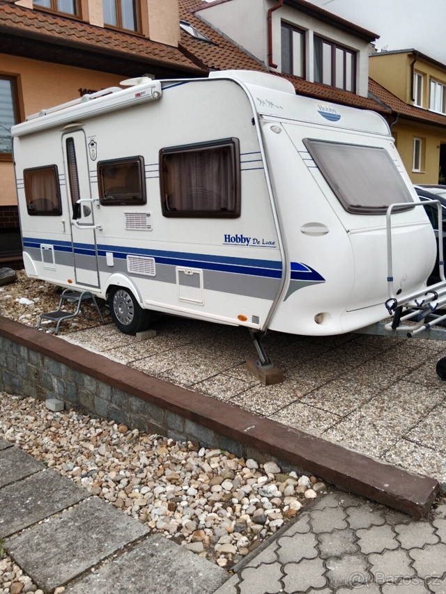 Obytný přívěs Hobby Deluxe 450 UF