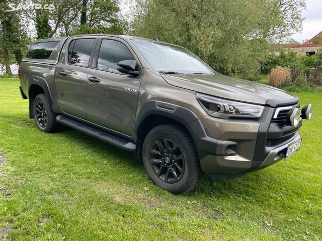 Toyota Hilux, Invincible 2.8 D, 2021, ČR