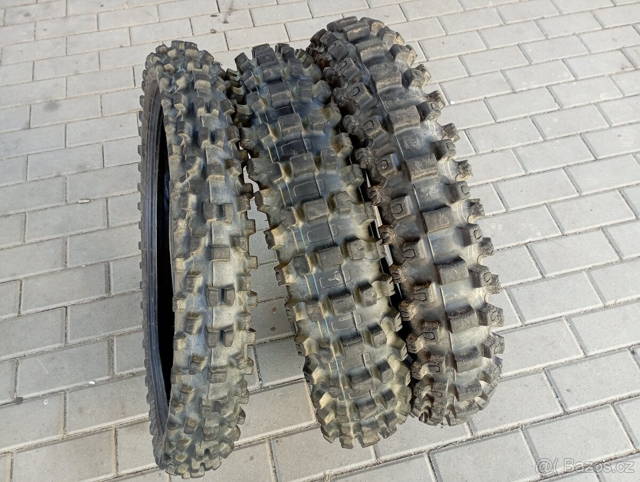 CROSS pneumatiky R19, R18, R21 Dunlop
