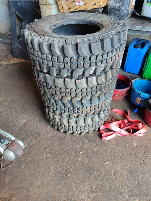 Offroad pneu 31x