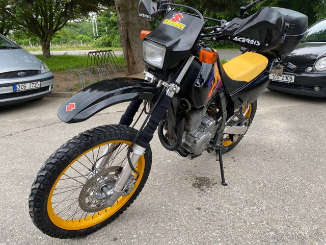 Suzuki DR 650 SE