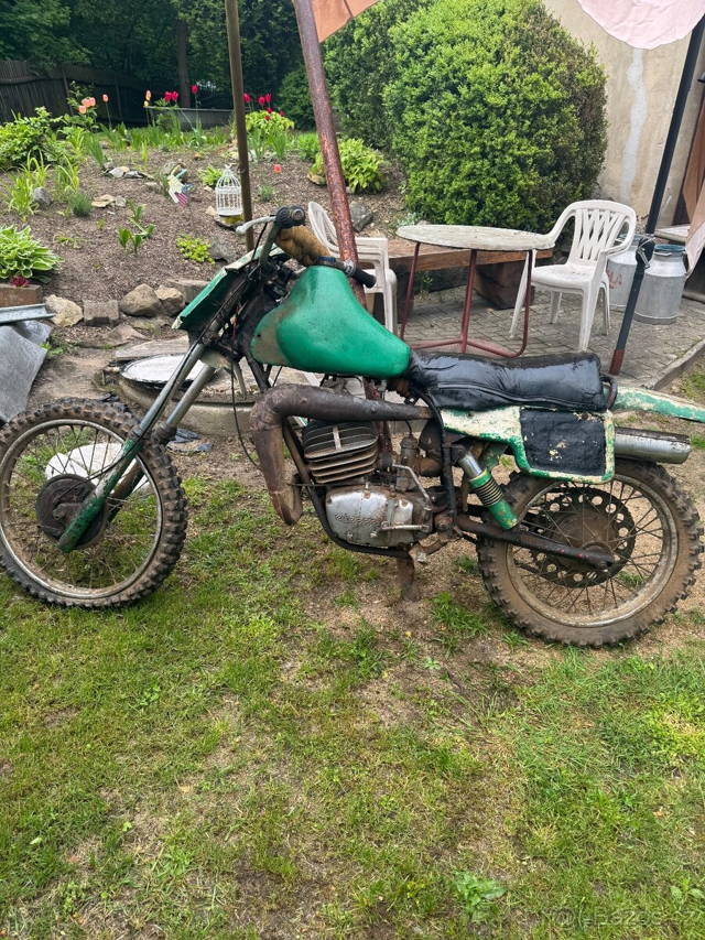 Čz 250
