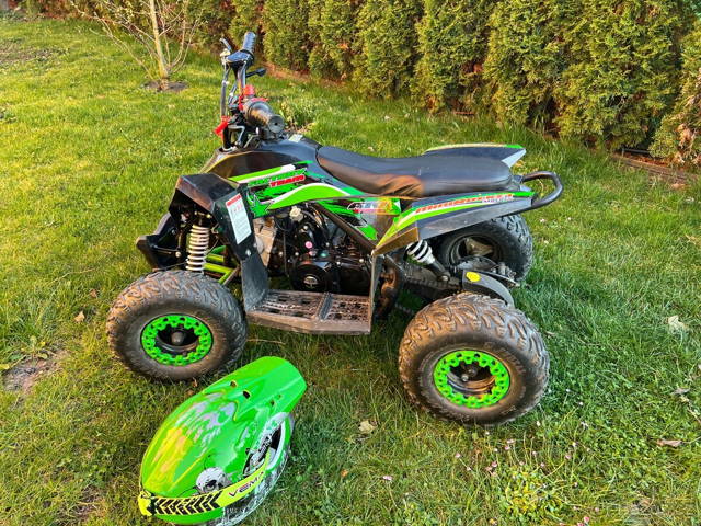 Prodám dětskou čtyřkolku ATV 49cm3