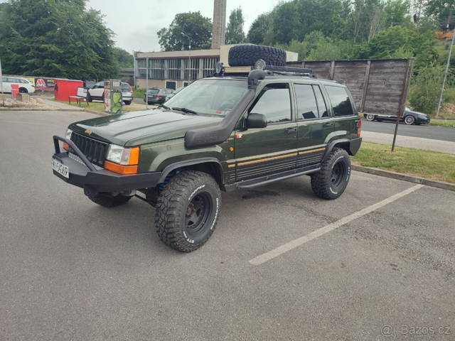 Prodám Jeep Grand Cherokee ZJ 5,2 V8 bez koroze