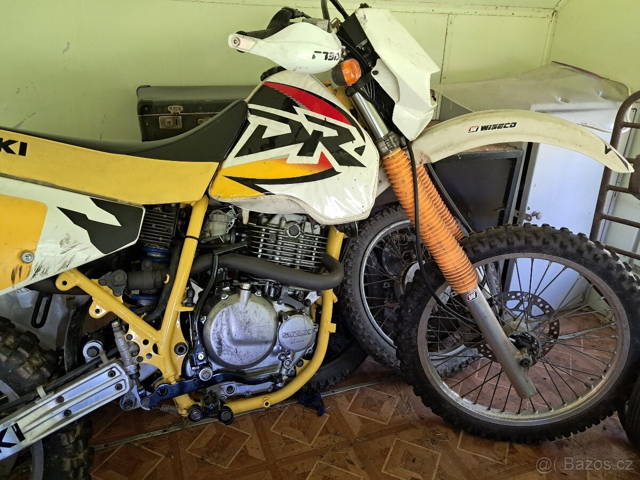 Suzuki dr 350