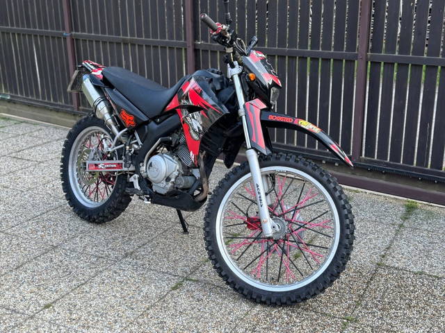 Yamaha XT 125R