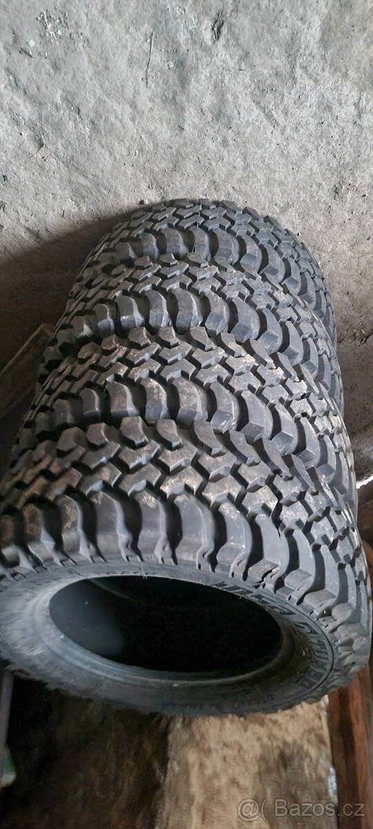 Kola JEEP 235/60 r16