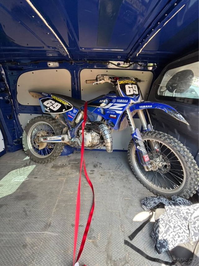 Yamaha YZ 125
